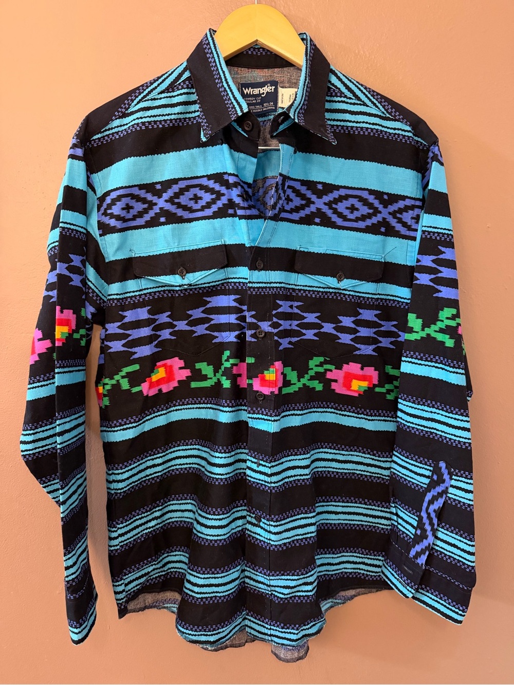 Vintage Wrangler MADE USA Cowboy Cut Regular Fit Western LARGE (16 1/2-34) Shirt